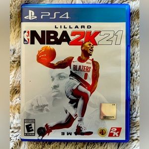 PS4 2k21 Basketball used but no scratches and works 100%